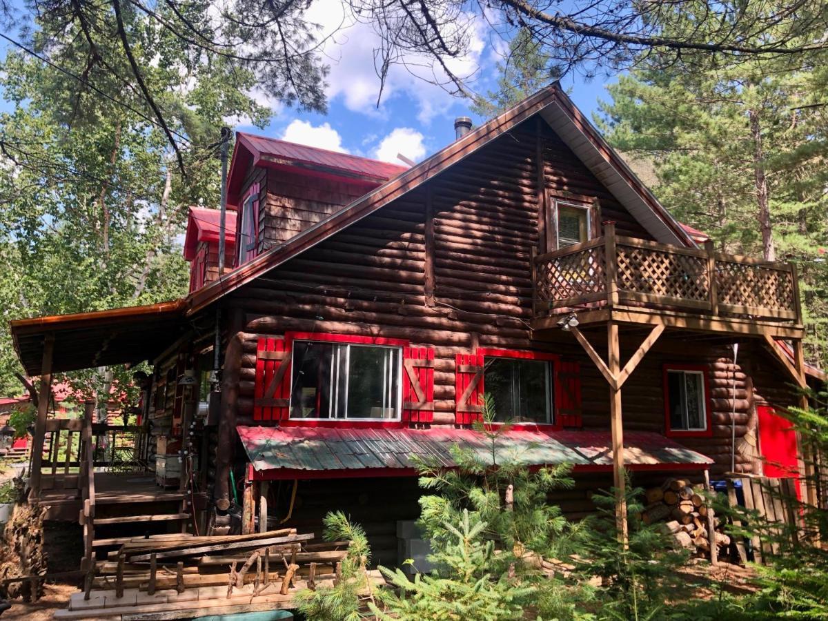 Chalet En Bois Rond Mauricie Saint-Alexis-des-Monts Extérieur photo